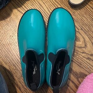 Women’s Slip-On Rain/Water Shoes in Teal